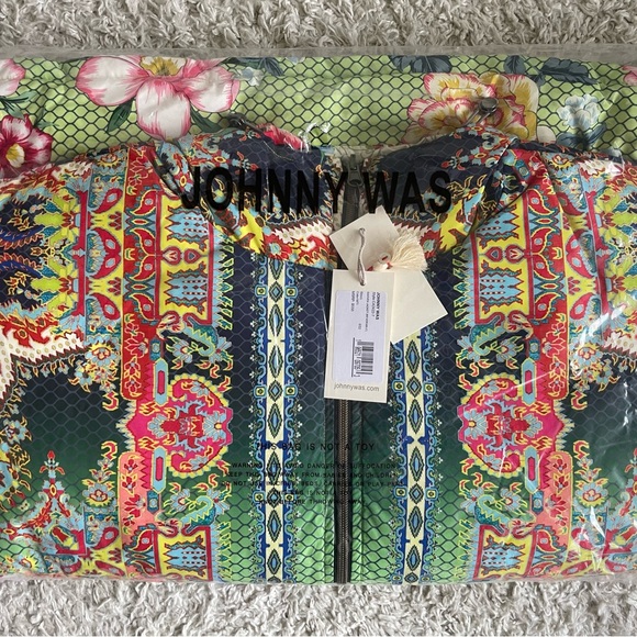 NWT JOHNNY WAS PUFFER JACKET SZ US L - Picture 13 of 15